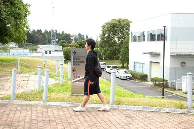 人と車を分離 安全確保